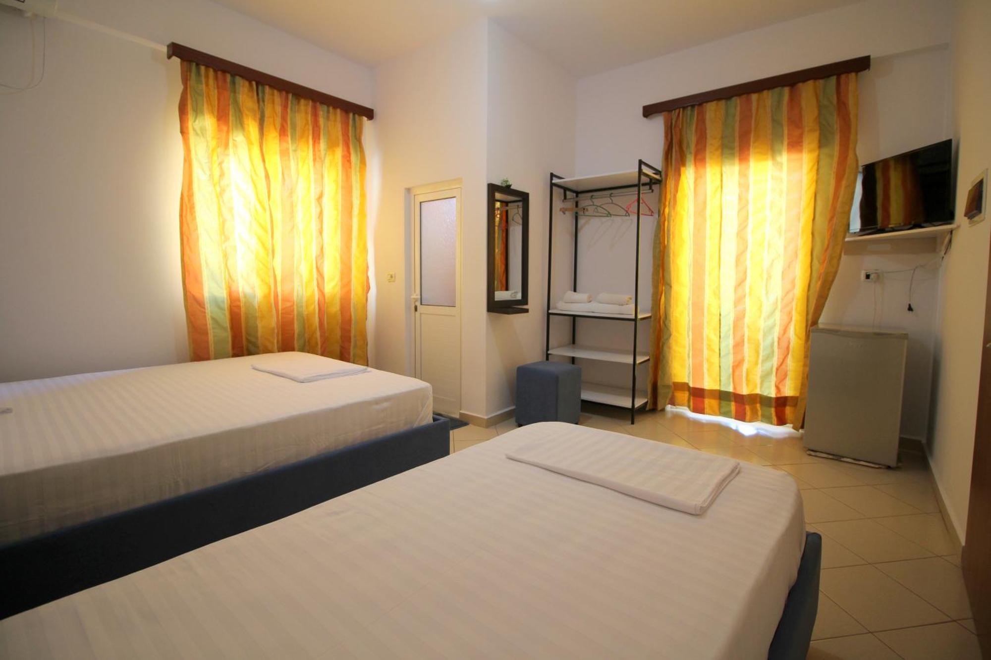 Lengu Holidays Houses Σαράντα Εξωτερικό φωτογραφία