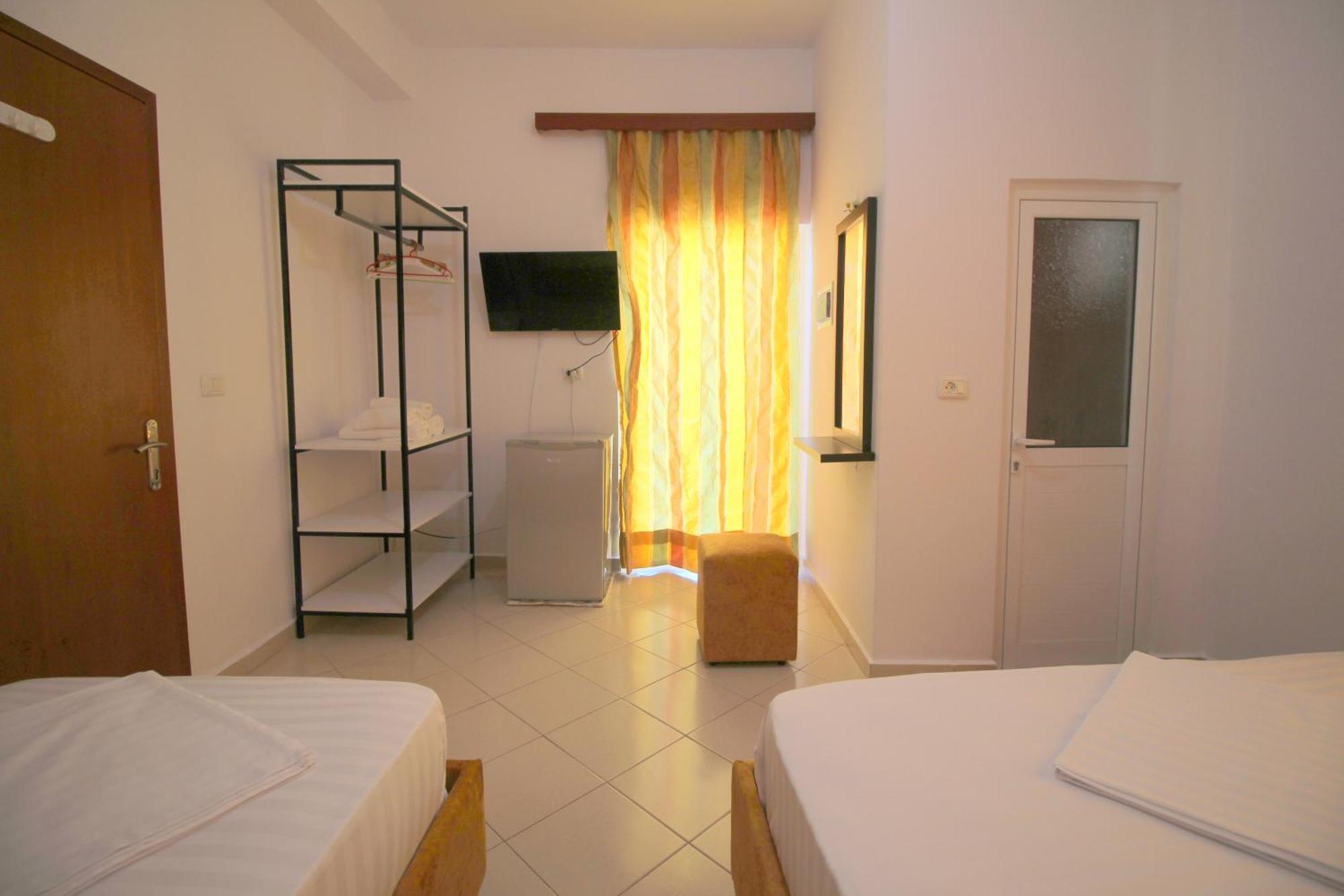 Lengu Holidays Houses Σαράντα Εξωτερικό φωτογραφία